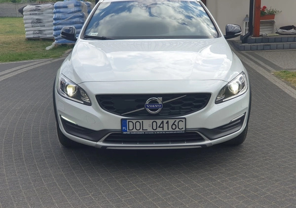 Volvo V60 Cross Country cena 67900 przebieg: 133000, rok produkcji 2016 z Stronie Śląskie małe 232